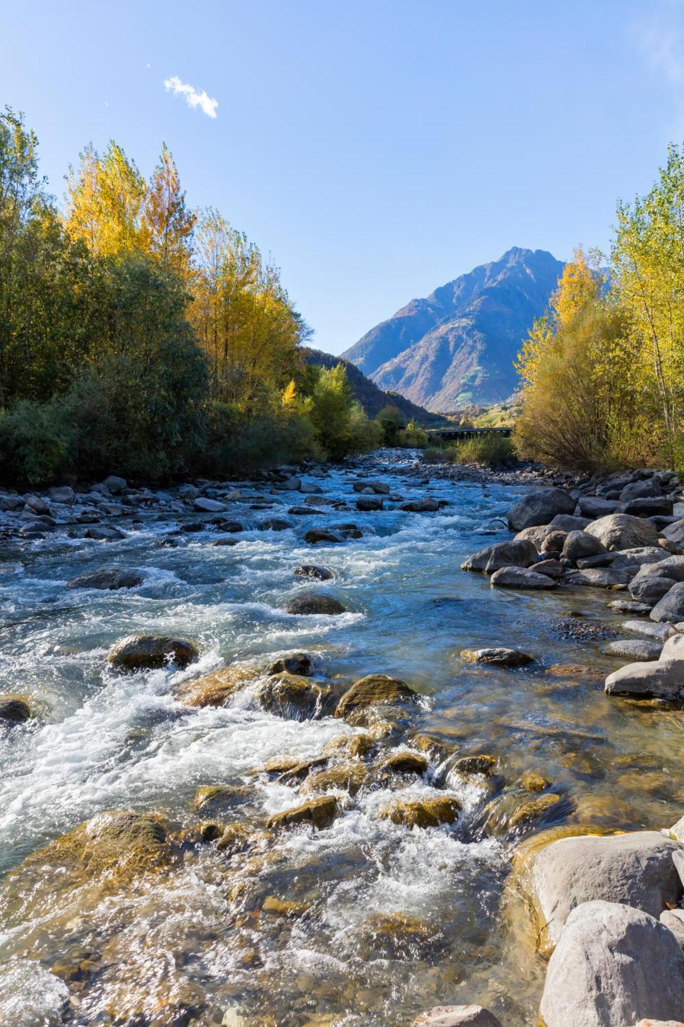 Ferienwohnungen St Hippolyt Mit Hallenbad Algund Buitenkant foto